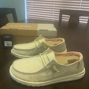 HEY DUDE Women’s Wendy Chambray White Slip On Sandals Shoes Size 10 NWT